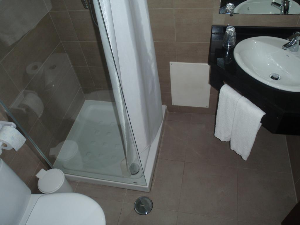 أوريكي Hotel Romba المظهر الخارجي الصورة